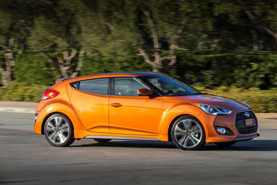  Hyundai Veloster Turbo 2015 года  (US) (фото 12 из 22)